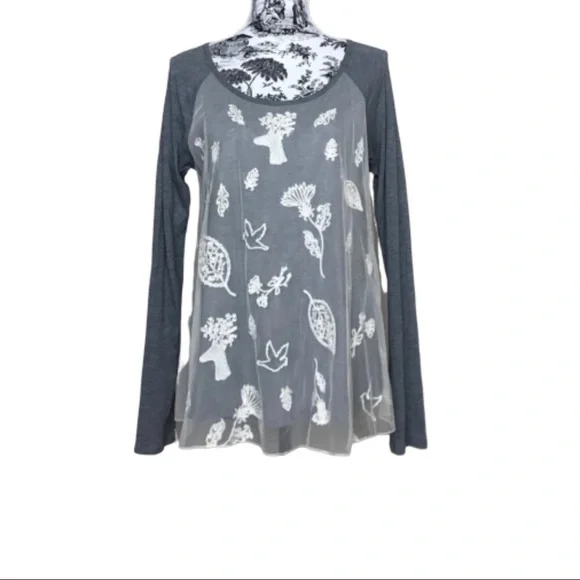 Anthropologie Eloise lace overlay gray top size Medium - Picture 2 of 7
